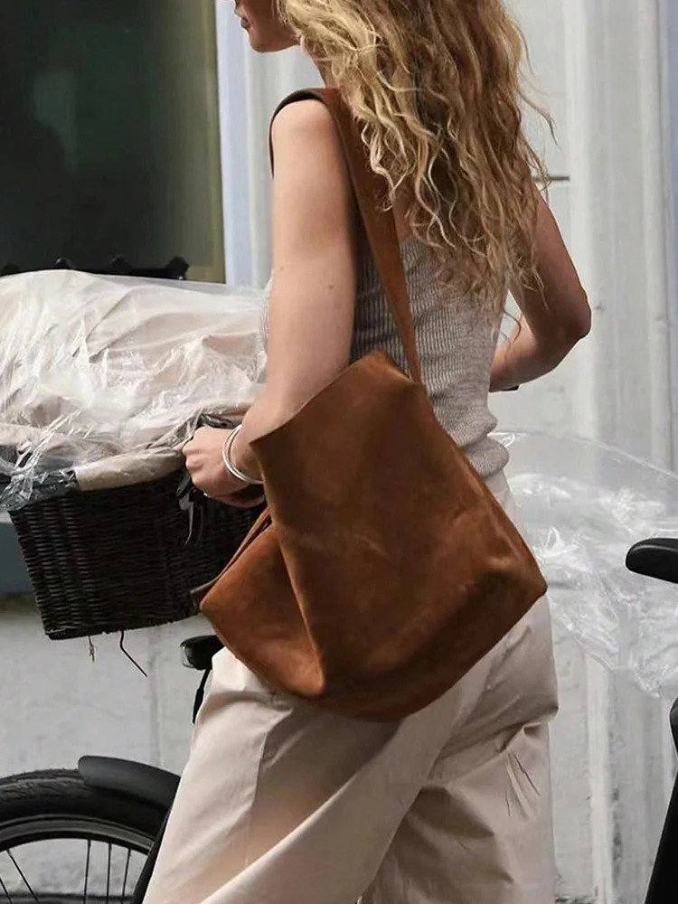 Retro Bag Brown Large Capacity Shoulder Bag Underarm Bag Crossbody Bag Fashion and Leisure Daily Womens Bag 251029