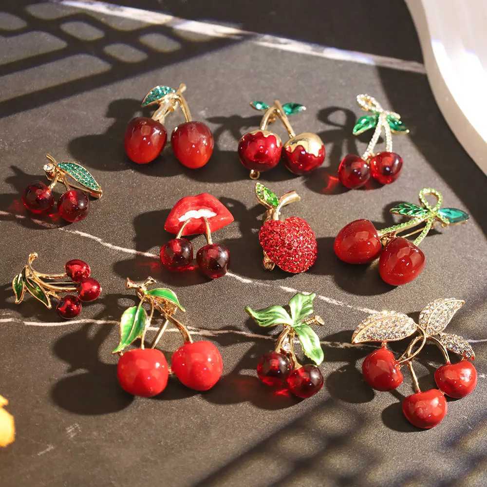Sweet Elegant Cherry Brooch Rhinestone Enamel Fruit Pin Suit Coat Backpack Decoration Jewelry Accessories Party Gifts Y251029
