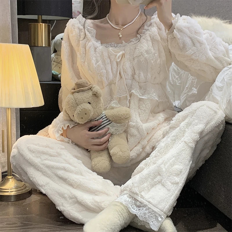 Winter Plush Soft Warm Womens Pajamas Lace Vneck Long Sleeve 2 Piece Outfit Set Women Sweet Solid Color Princess Home Wear 251029