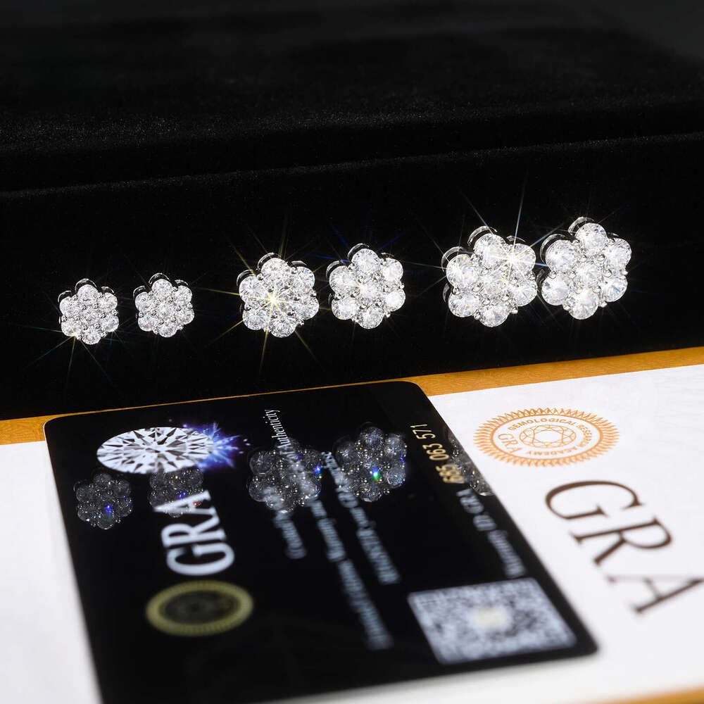 High Quality 925 Sterling Silver Flower Iced Out Diamond Hip Hop Screw Back Moissanite Stud Earrings