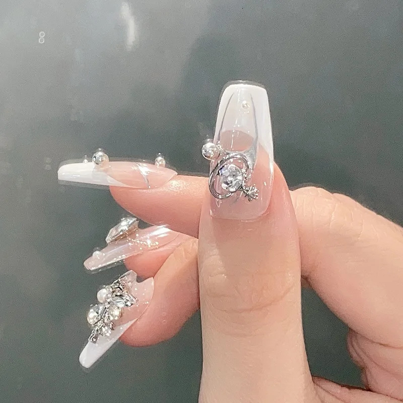 TSZS 10PCSLot 3D Nail Art Parts Metal Small Planet Love Heart Shape Nail Figures Charm Decorations Accessories Home DIY 251027