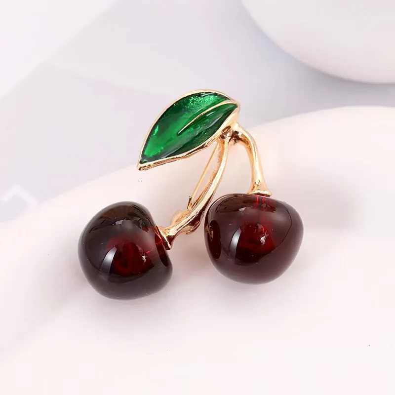 Elegant Enamel Cherry Brooches For Women Exquisite Crystal Red Fruit Lapel Pins Clothing Coat Jewelry Party Accessories Gifts Y251029