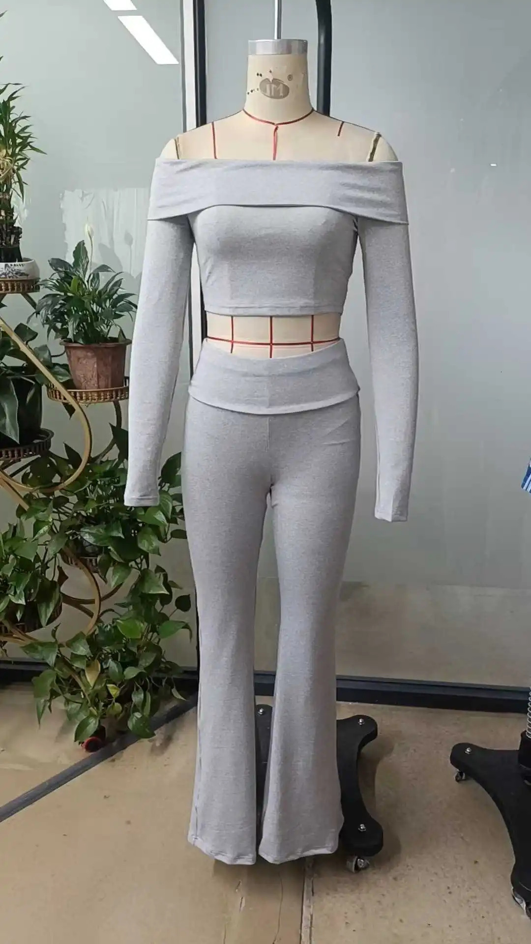 Casual Workout Two Piece Sets Woman Outfits Crop Long Sleeves Tops Foldover Flare Pants Tracksuit Suit Summer and Fall 251029