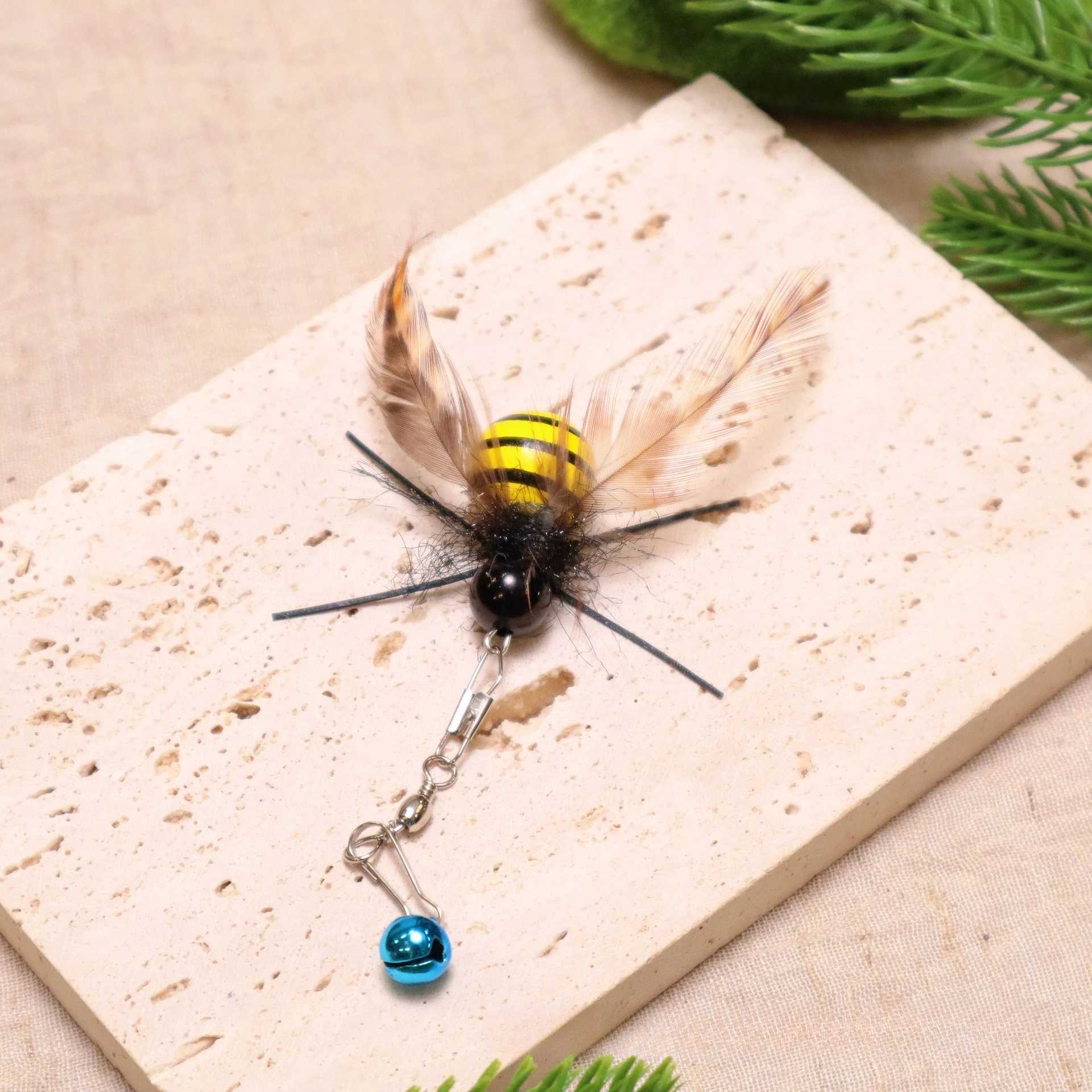 2pcs Simulation Mantis Bee Feather Replacement Accessories Funny Cat Stick Rod Teaser Pet Toy Plastic Wood S251029
