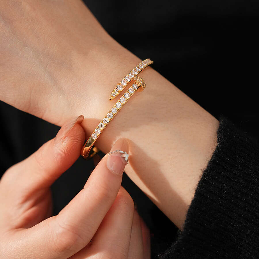 Bracelet Designer luxury bangle Real Gold Plated Zircon Nail Buckle Light High end Exquisite Bracelets Niche Design Versatile Festival and birthday Je