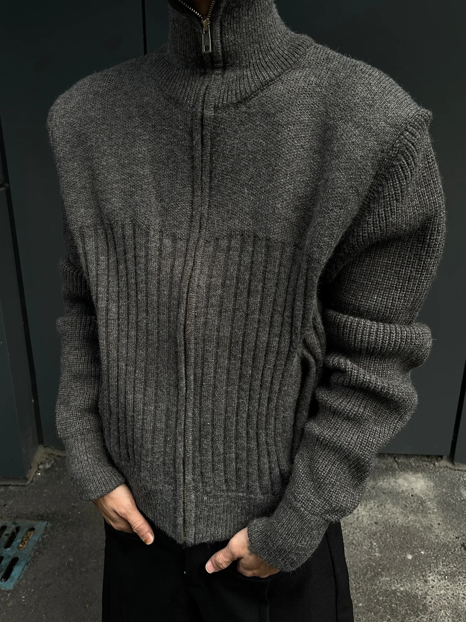 Winter thick Maillard shoulder short high neck double zipper cardigan sweater winter coat for men and women 251017