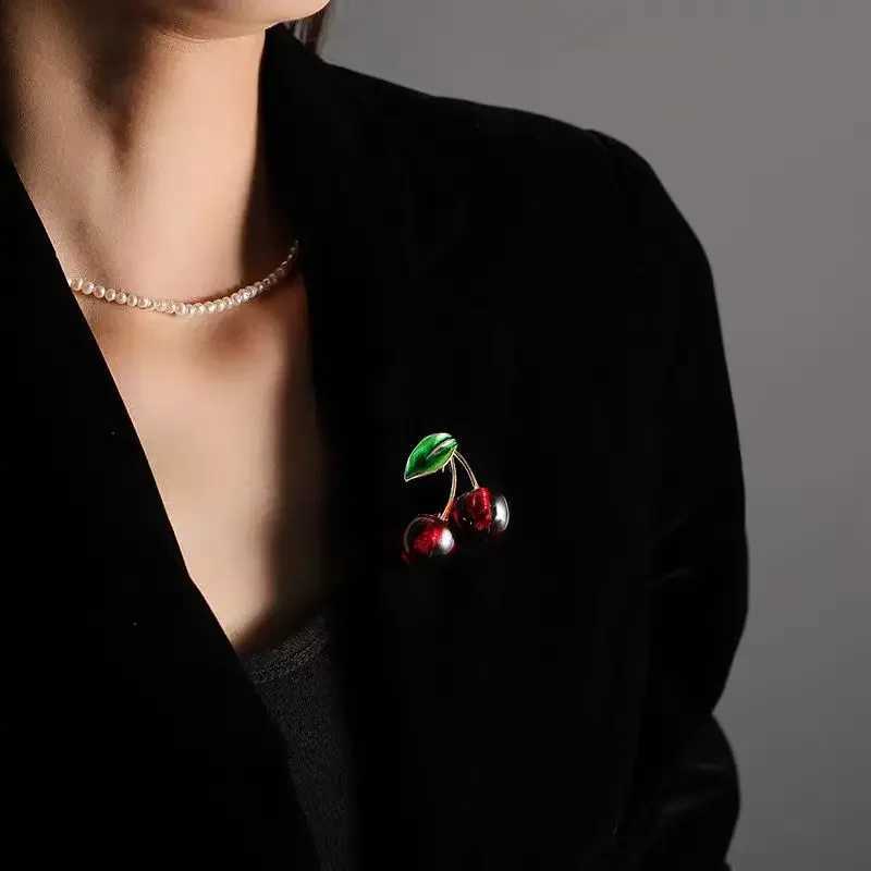Cute Enamel Crystal Cherry Brooches for Women Red Fruit Lapel Pins Office Party Casual Accessories Gifts Y251029