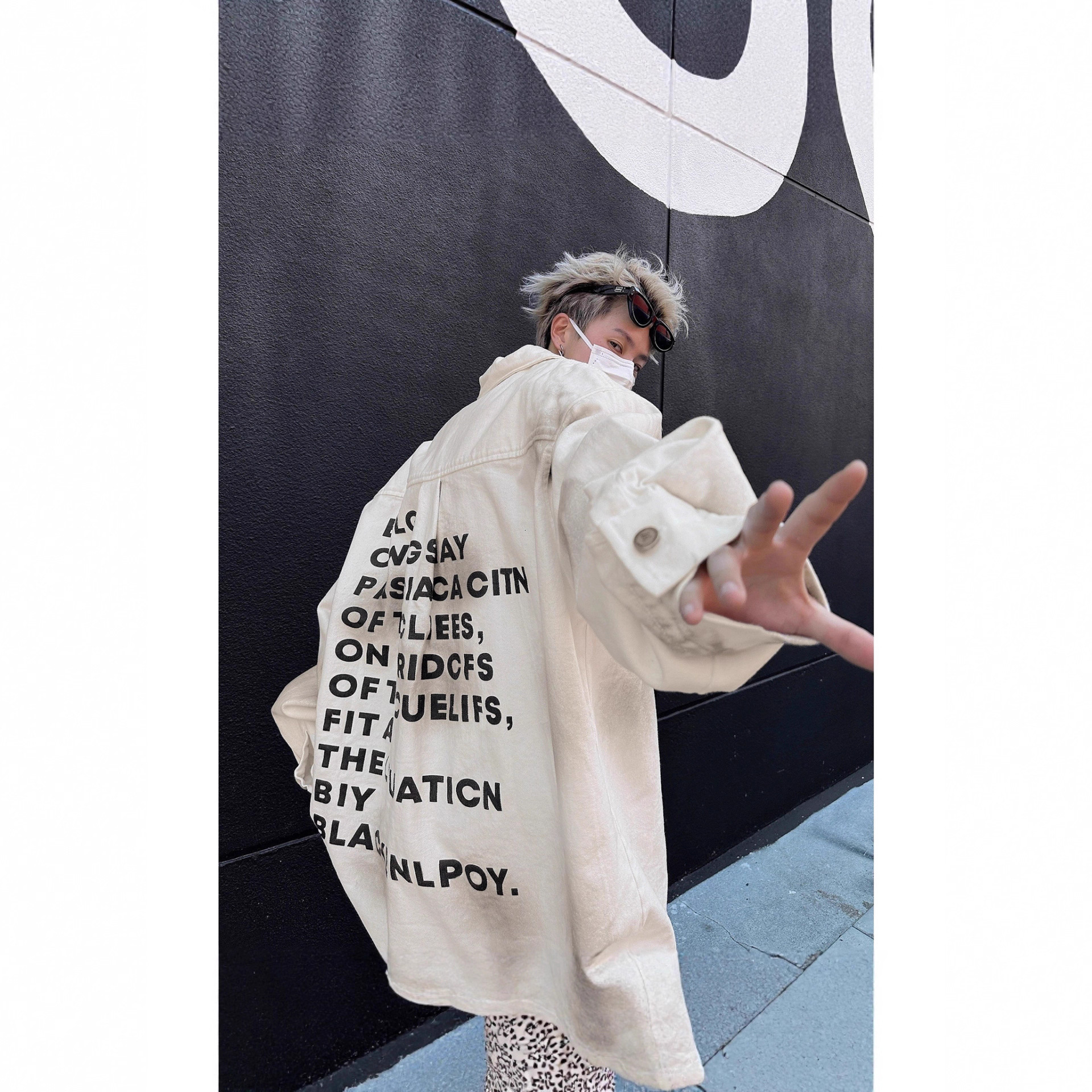 Trendy Brand Back Lettering Denim Jacket For Men And Women New Designer Coat Autumn American Style Loose Destroyed Frayed Edge Couple Jacket