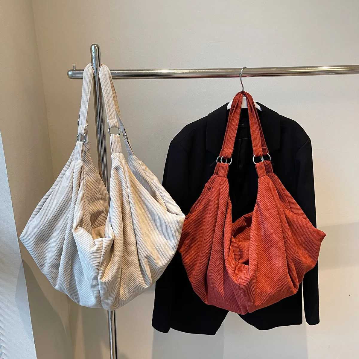 Designer bag Simple solid color veet handbag cmuting fi casual eshoder backpack Y251029