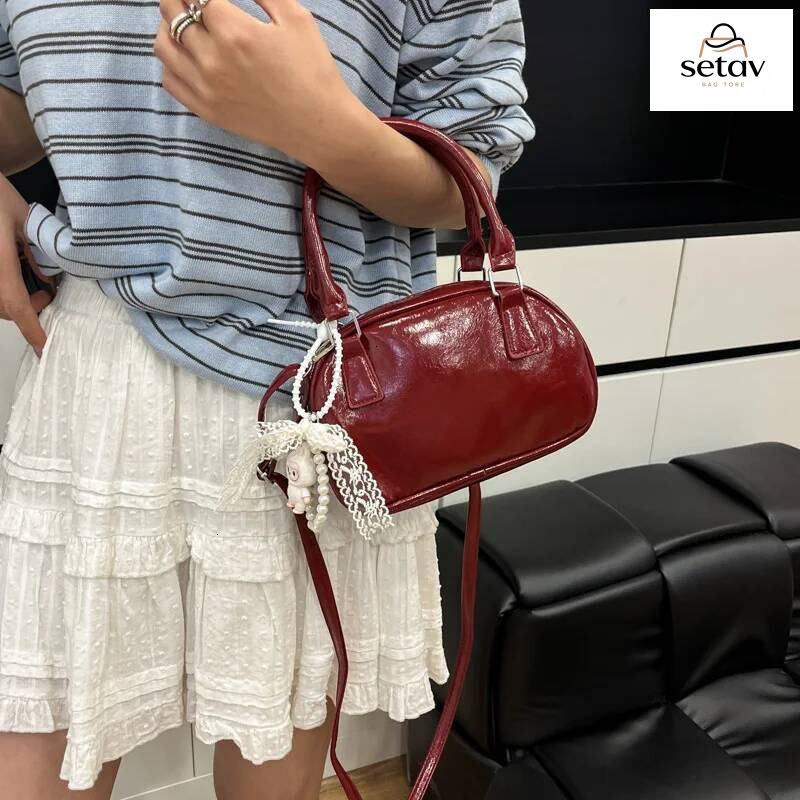 Luxury Handbag Faionable Red Women's Handbag 2025 New Summer Crossbody Soft PU Leather Casual Single Oulder Bag With Zipper Closure Handbag
