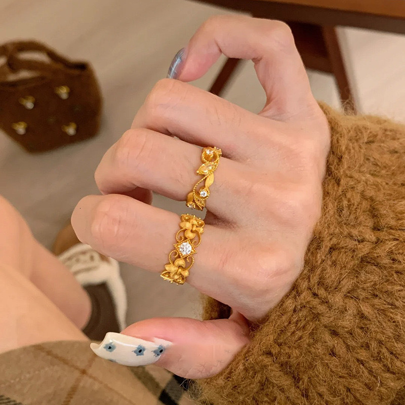 Zircon-set rhombic iris flower wide-open ring, antique vintage finger ring, retro and luxurious style jewelry accessory ddmytues