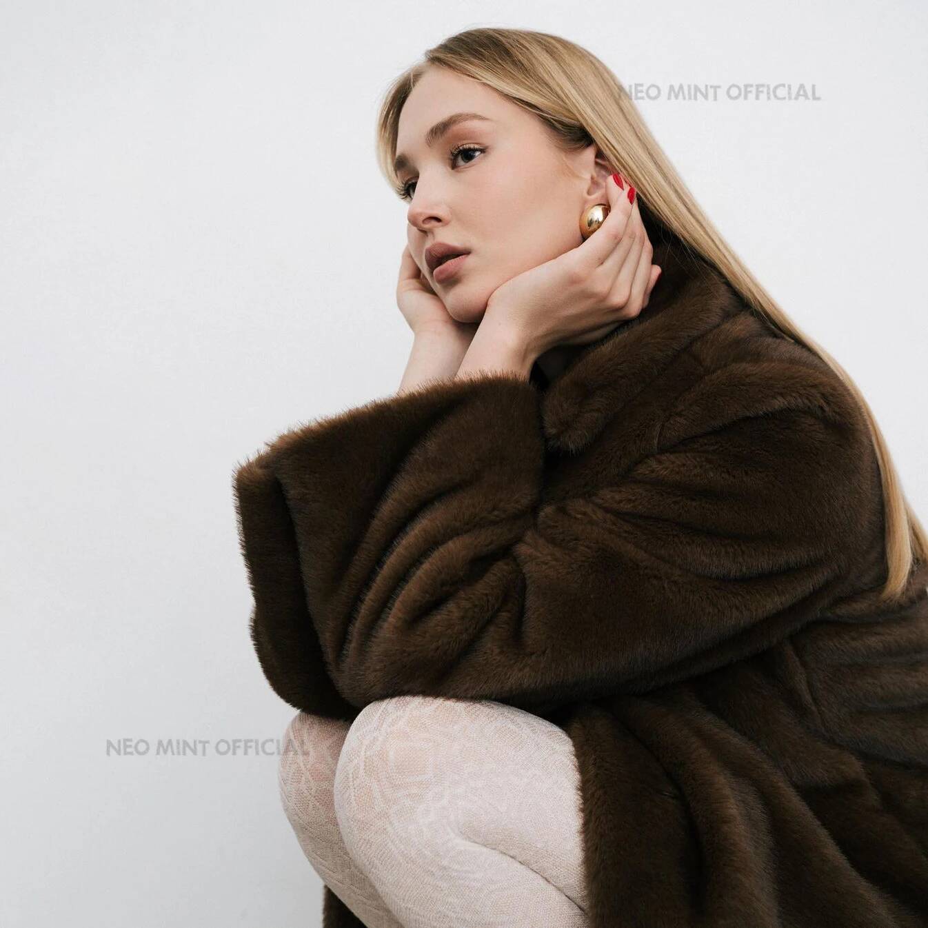 winter jacket women Neo Mint 2024 Winter Faux Mink Fur Coat Women Iconic Brand Long Outerwear Jacket Crystal Hooks Street Style Warm Overcoat