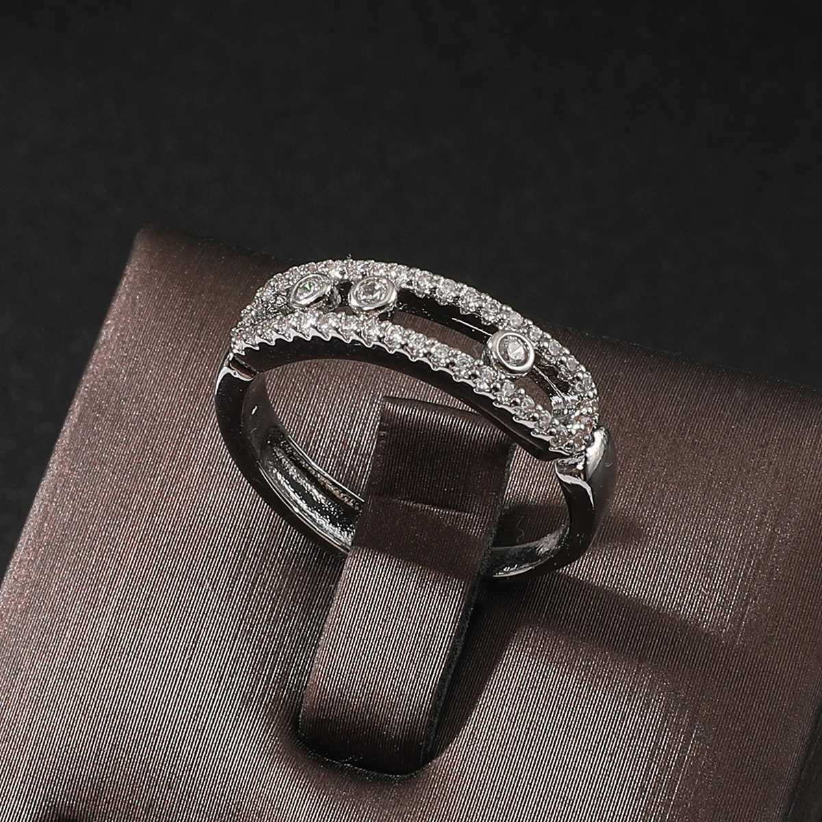 New Romatic Women Fashion Ring Full Zircon Moved Beads Design Luxury Wedding Party Jewelry Adjustable Ring AccessoryW251030