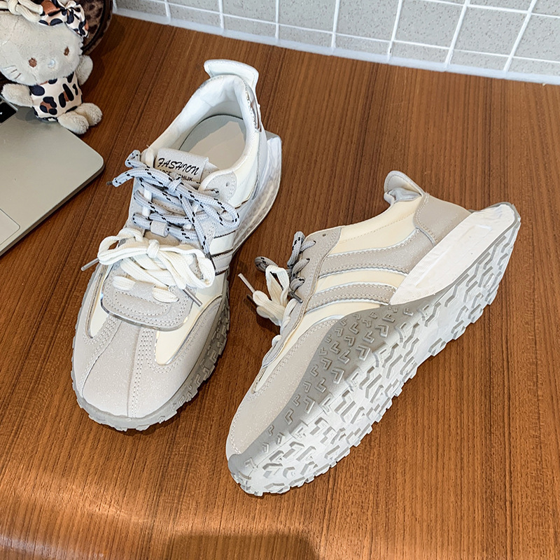 Fashionable outside platform Forrest Gump shoes women's spring and autumn new retro niche flat training shoes versatile casual sneakers