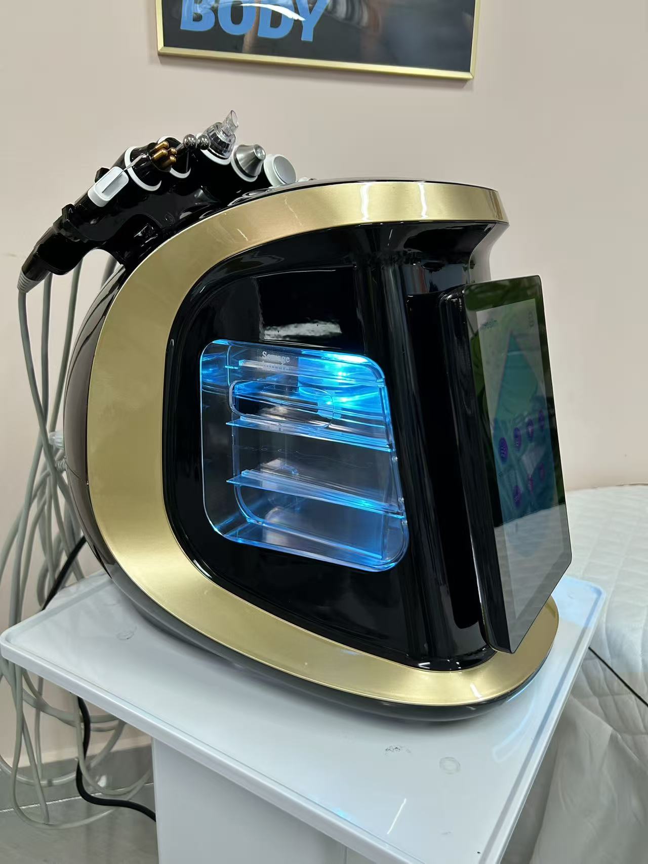 Hydro Dermabrasion Facial Machine Deep Cleansing and Exfoliation Skin Tightening Moisturizing Rejuvenation Beauty Salon Spa Equipment