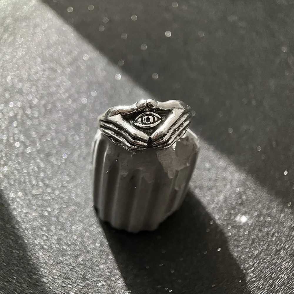 Retro Eclipsed Omnisigh Guardian Eye Hands Ring For Men Gothic Open Ring Silverplated Copper Jewelry Accessories Unisex GiftW251030
