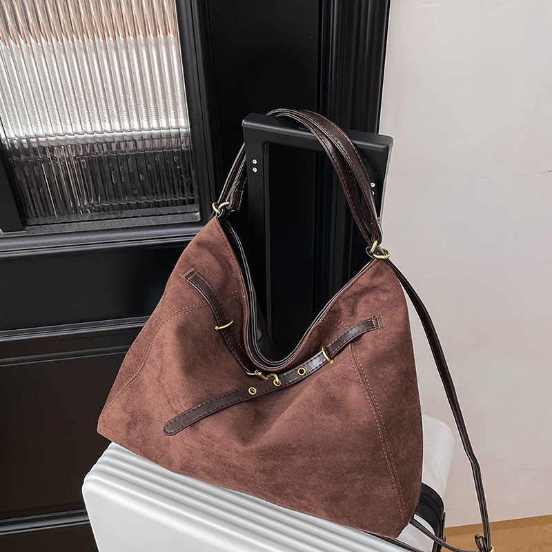 2025 Spring New Women's Fashion Large Capacity Synthetic Leather Handbag, Casual Simple Classic Work Shoulder Bag, Student Fashion Crossbody Bag