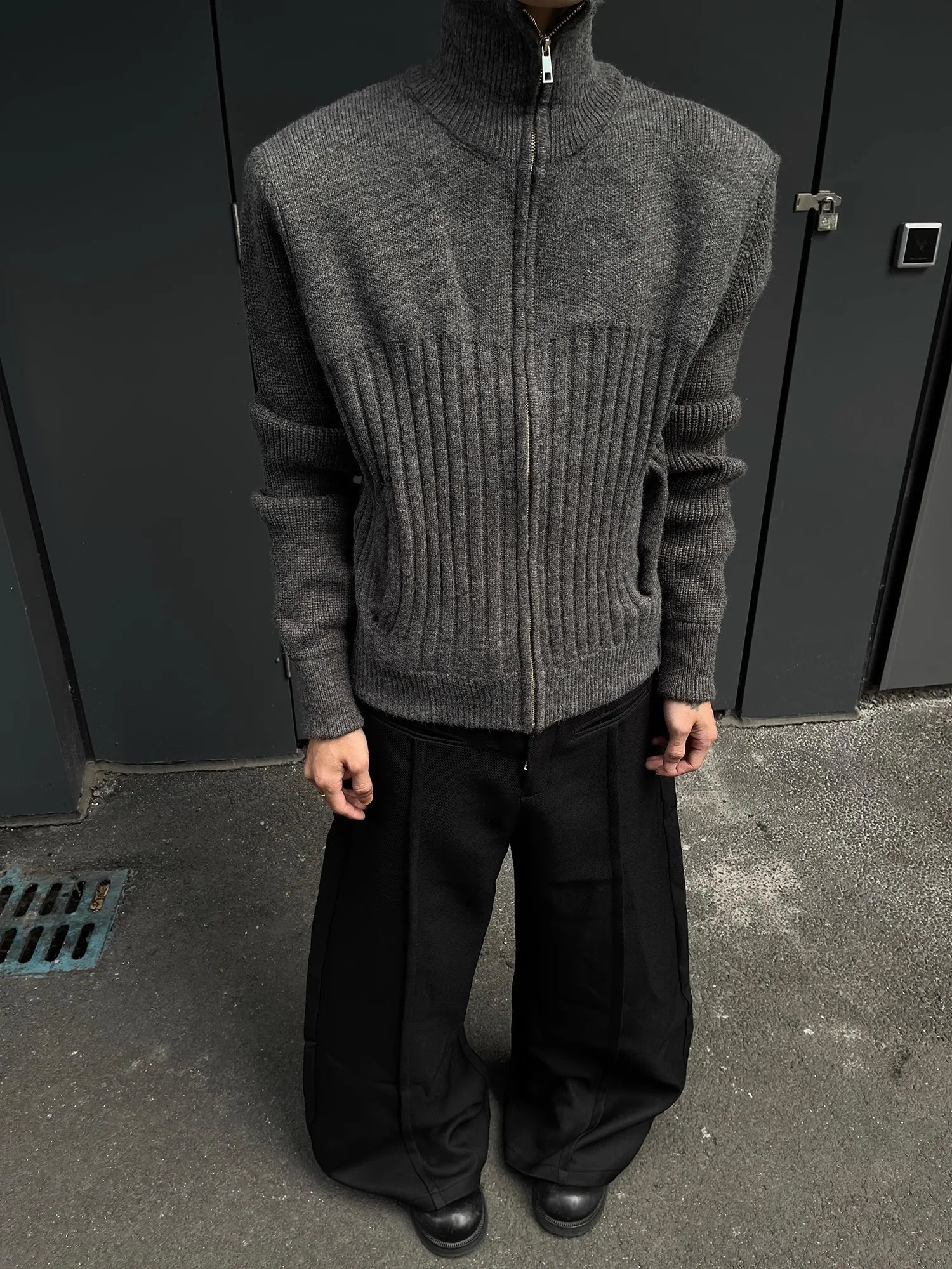 Winter thick Maillard shoulder short high neck double zipper cardigan sweater winter coat for men and women 251017