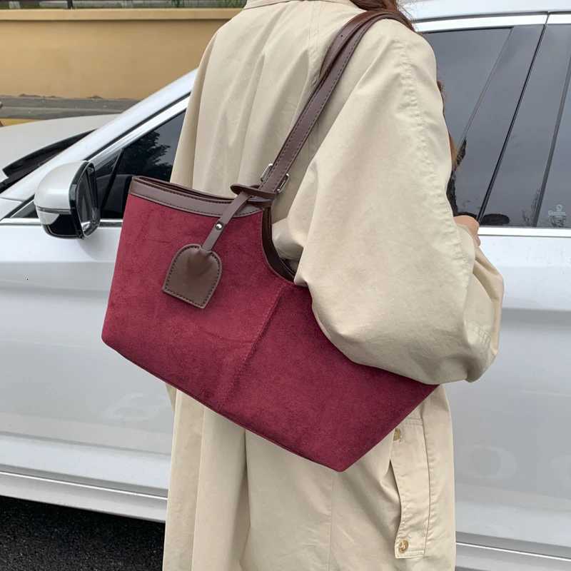 Designer bag MOODS 2025 Autumn Lat Underarm Shoder Bags For Wen Faux Suede Pure Color Armpit Bag Casual Street Designer Handbags Y251029