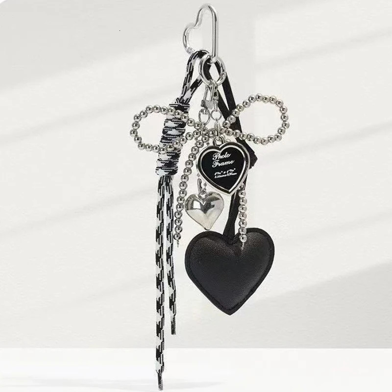 Womens Bag Pendants Korean Cute Beaded Leather Heart Kawaii Bow Sweet Bag Charms Multifunctional Highquality Keychain 251030