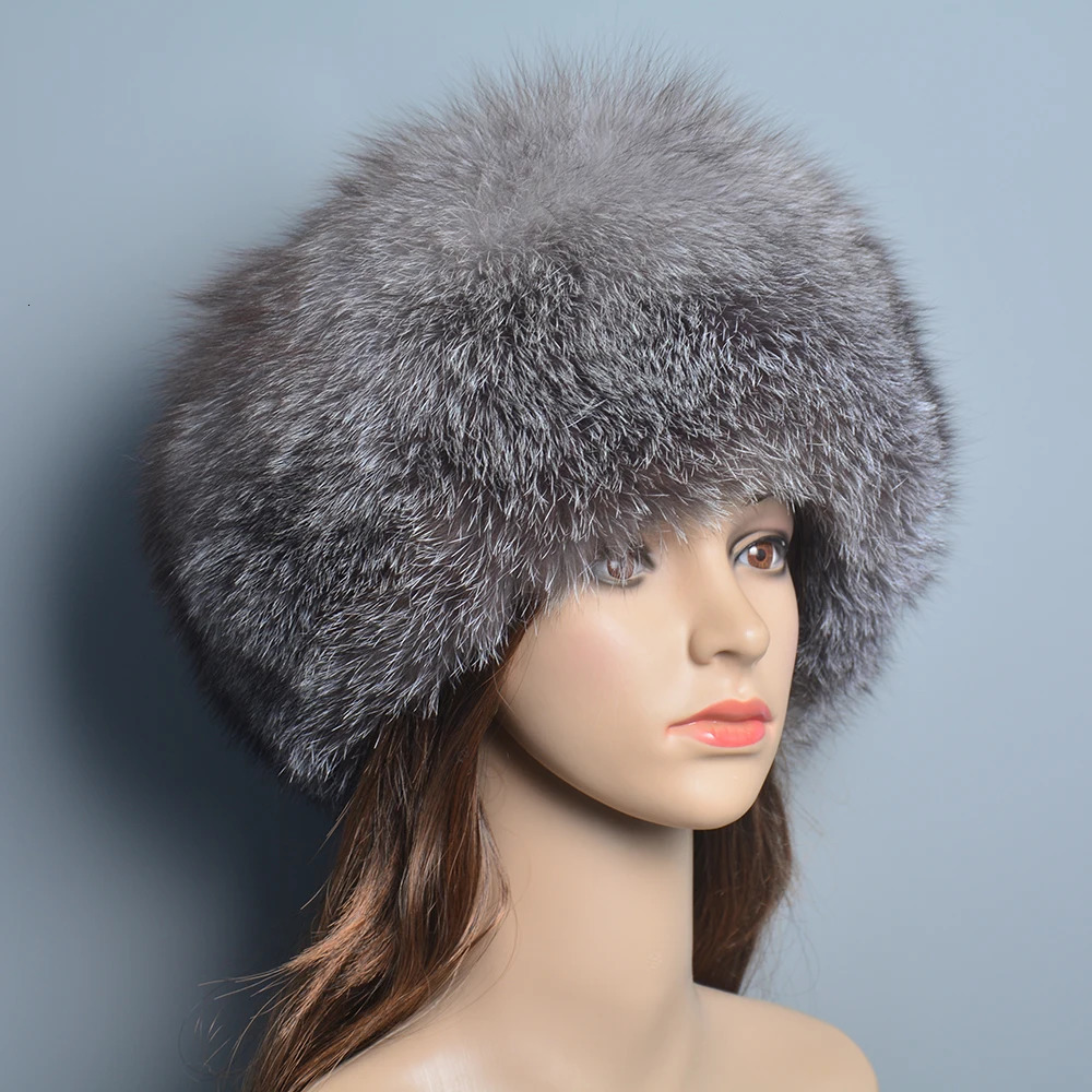 Fashion Real Fur Hats Winter Hats For Women Natural Fox Fur Beanies Real Fox Bomber Hat Fluffy Russian Female Round Cap 251028