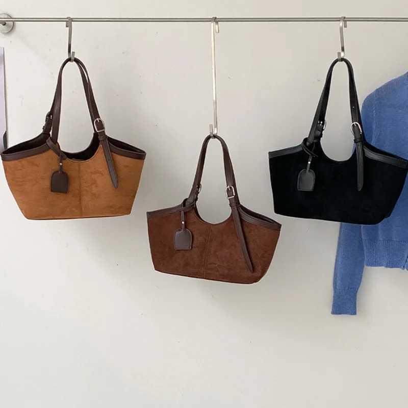 Designer bag Brand Wens Basket Bag Pahwork Design Versatile Handbag Large Capacity Autumn Winter Cmuting Shoder Underarm Bag Y251029