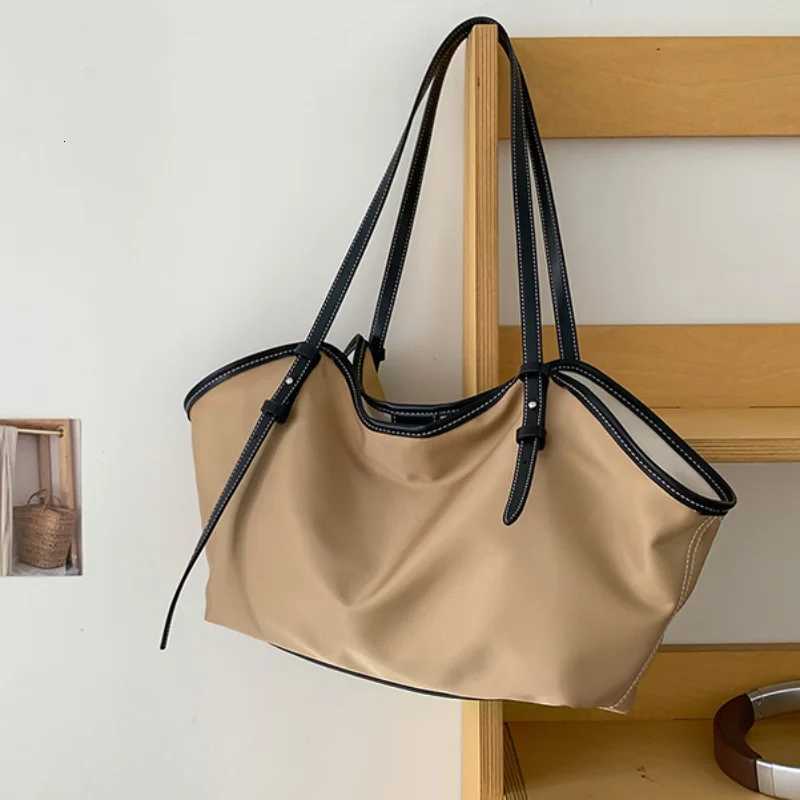 Designer bag Wens Fi Versatile Largecapacity Canvas Shoder Bags Designer Canvas Wings Handbags Ladies Leisure Dumpling Tote Bag Y251029