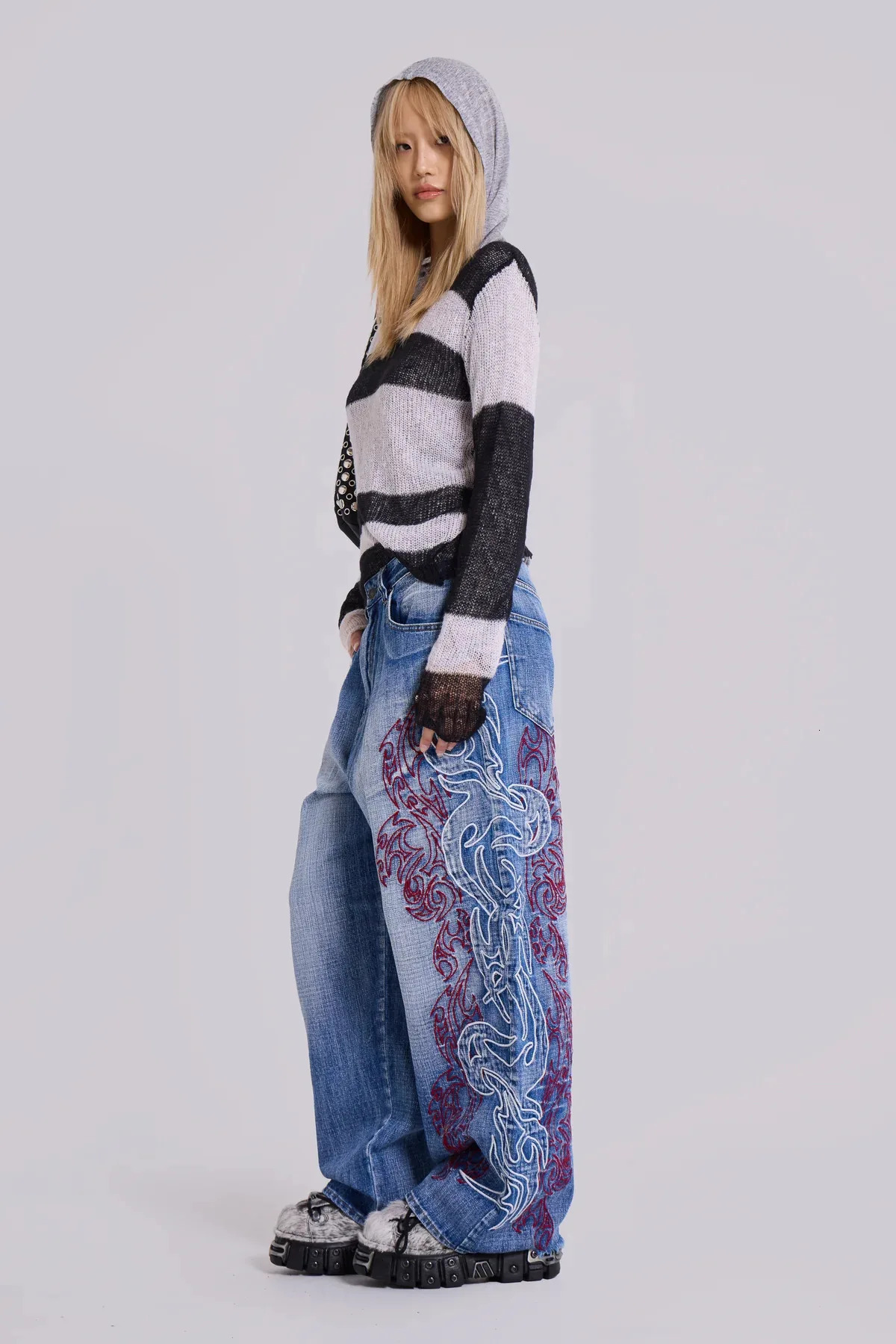 Y2K Women Jeans Harajuku Fashion Asymmetric Embroidery Pattern Baggy Vintage Black Wide Leg Jeans Gothic Jeans Streetwear Unisex 251029