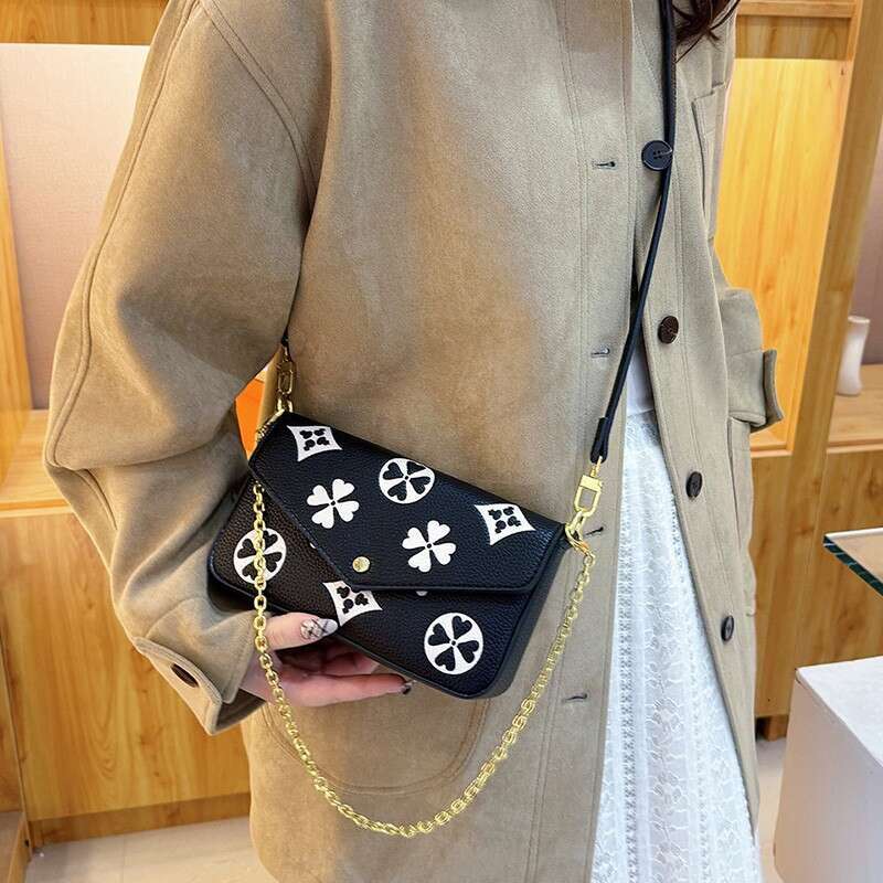 Designer bag 2025 Chain for Women High-end Small Fashion Envelope Single Shoulder Underarm Three-in-One Women's Bag