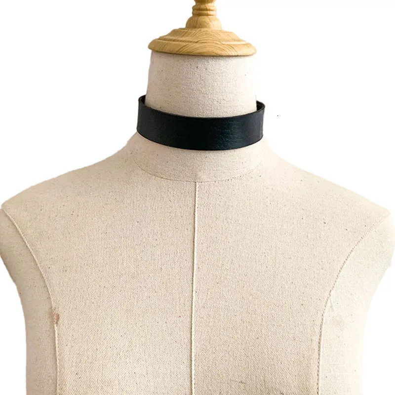 30MM Width Goth Sexy Buckle Belt PU Leather Collar Choker Necklaces for Women Men Punk DIY Cosplay Chocker Jewelry Gift 251023