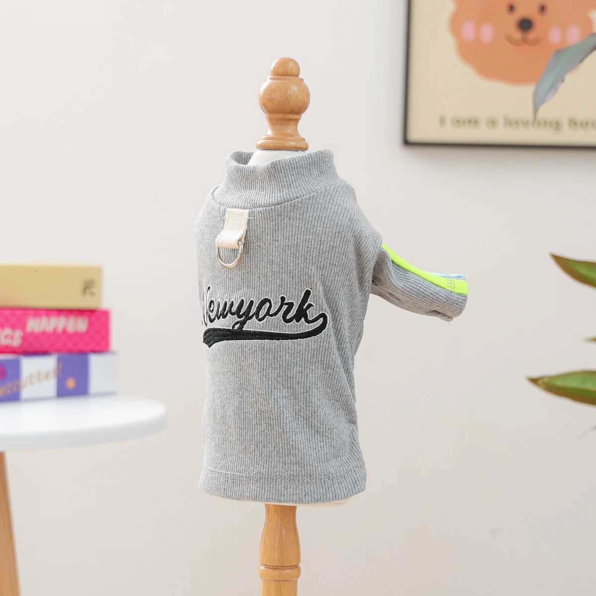 Cute Puppy Clothes Simple and Comfortable Letter Bottoming Shirt Pet Sweater Suitable for Puppies and Cats C251030