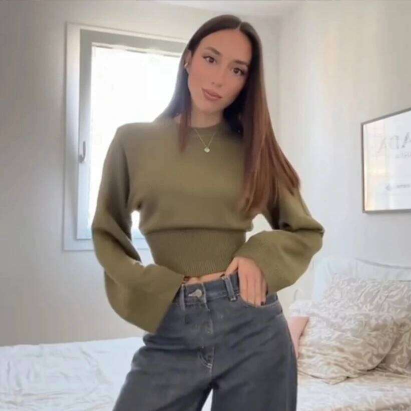 Loose Round Neck Knitted Sweater 2025 New Product Ladies Ultra-Wide Ribbed Hem Long Sleeve Short Cardigan Designer Sweater Women Bear Sweater