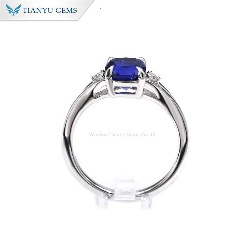 Tianyu Charming Solid 10K 14K 18K Gold 65MM Cushion Cut Blue Sapphire Side Lab Diamond Sparkling Wedding Engagement Rings