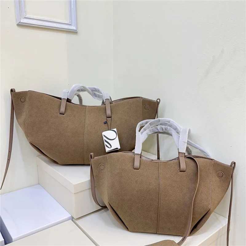 Designer bag New wens sandsuede handheld wing bag niche shopping bag handbag simple and largecapacity tote bag Y251029