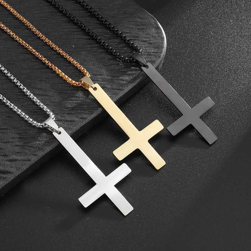 Male Black Plated St Peters Inverted Cross Pendant Necklace for Men Stainless Steel Choker Crux de Sanctus Petrus JewelryXJ251030