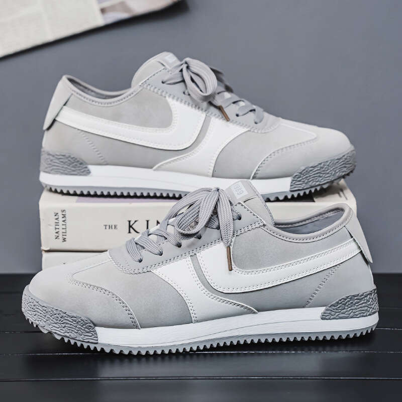 2025 New Spring and Autumn Ultra Lightweight American Style Solid Color Dopamine Soft Sole Versatile Casual Men's Shoes