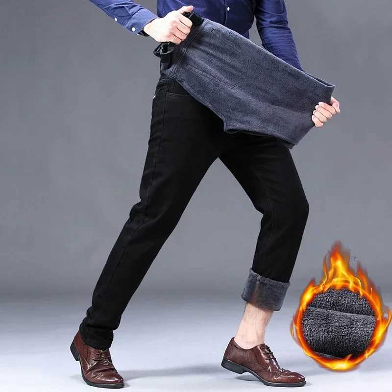 Winter Warm Jeans Mens Thickened Velvet Black Fashion Korean Trousers Plush Velvet Business Casual Straight Denim Pants J251030