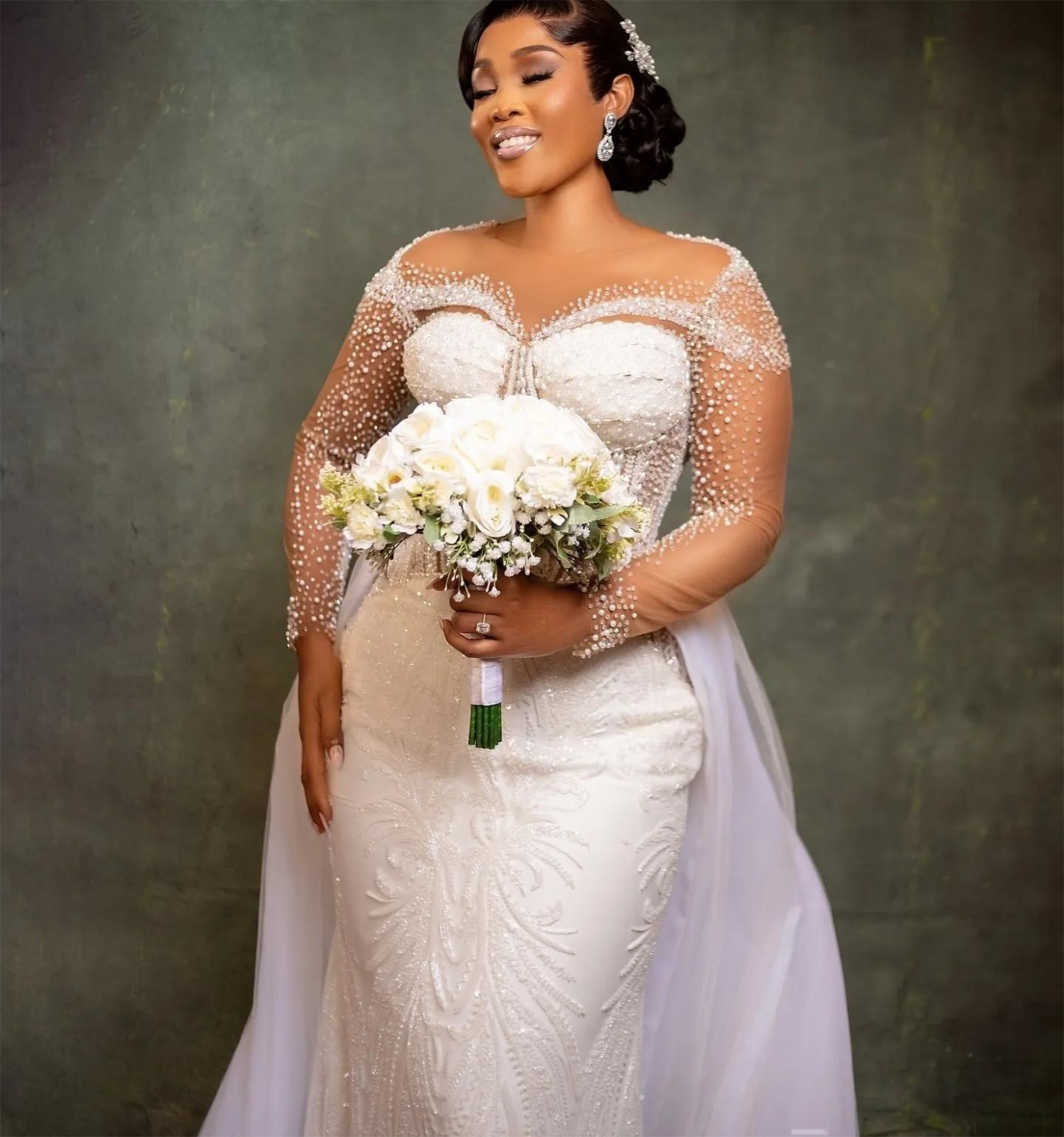 Ivory Wedding Dress Plus Size Beaded Sequined Lace Full Sleeves Tulle Detachable Train Bridal Gowns Dresses