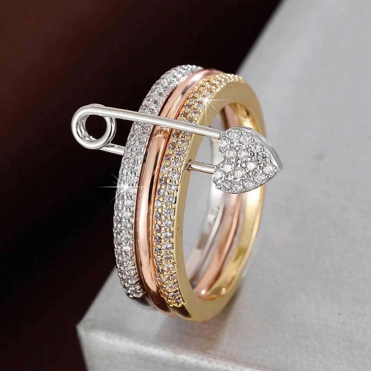 Fashion Pin Connection Three Layers Designer Fashion Ring for Women Valentines Day Gift Jewelry R7393W251030