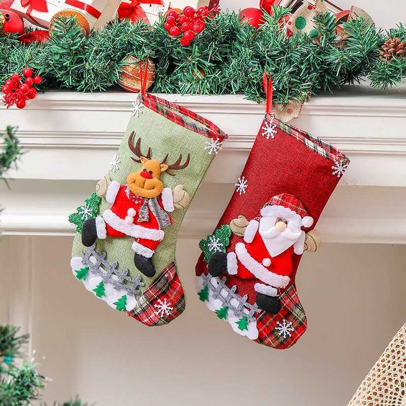30CM Linen Christmas Gift Stockings 3D Santa Claus Elk Knitted Hanging Decorative Stocking Candy Bag for Christmas Party C251030