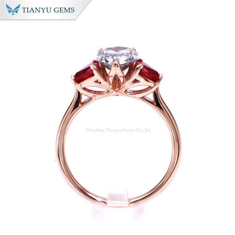Tianyu Gems Color Gemstone Pigeon Blood Lab Ruby with Gray Mossanite Lab Diamond Rose Gold Rings Set for Women