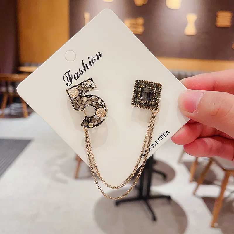 SHMIK Vintage Bee 5 Number Chains Crsytal Brooches Badges For Women Lady Classic Rhinestone Koorean Style Corsage Womens Pins Y251029