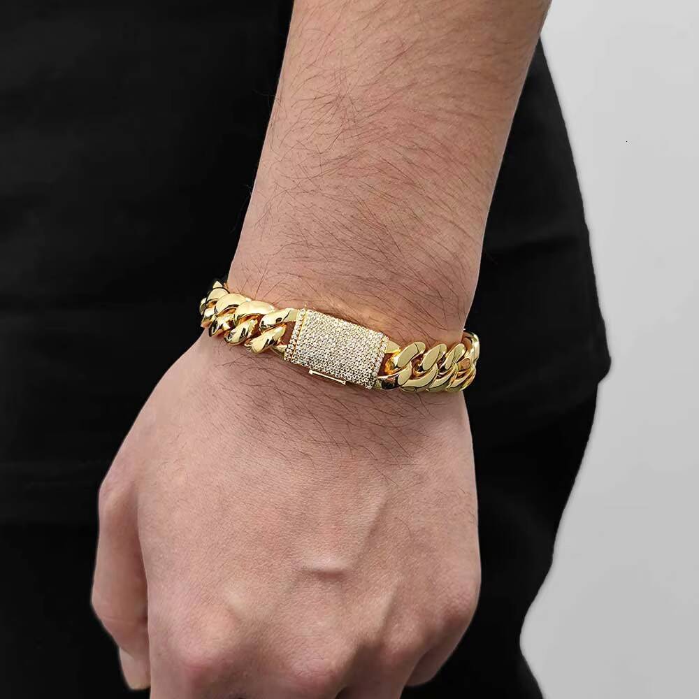 Wholesale 18K Gold Plated Brass Cuban Chain Bracelet Heavy Solid Miami Cuban Link Hip Hop Diamond Clasp for Women Designer's style