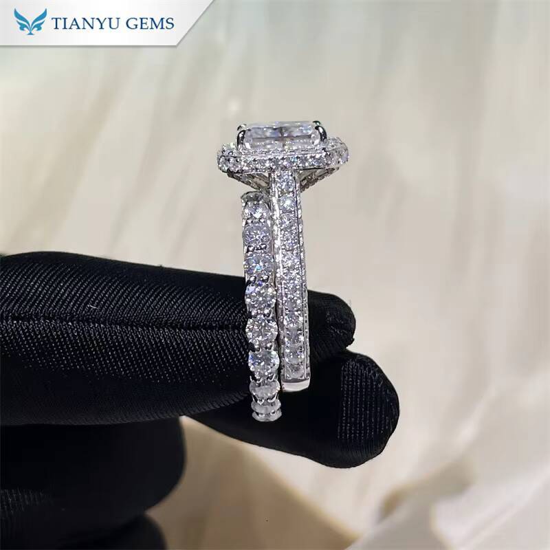 Tianyu Luxury Style 10K 14K 18K Solid Gold Silver 925 Engagement Rings 9x7mm Crushed Ice Cut Moissanite Diamond Wedding Ring Set