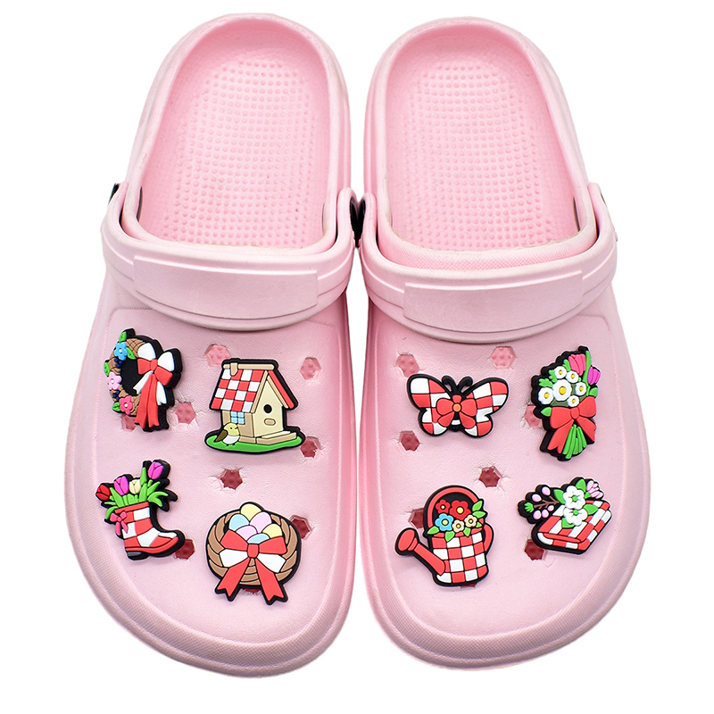 2026 New Christmas shoe charms cartoon holiday celebration series shoe flower buckle hole shoe decoration