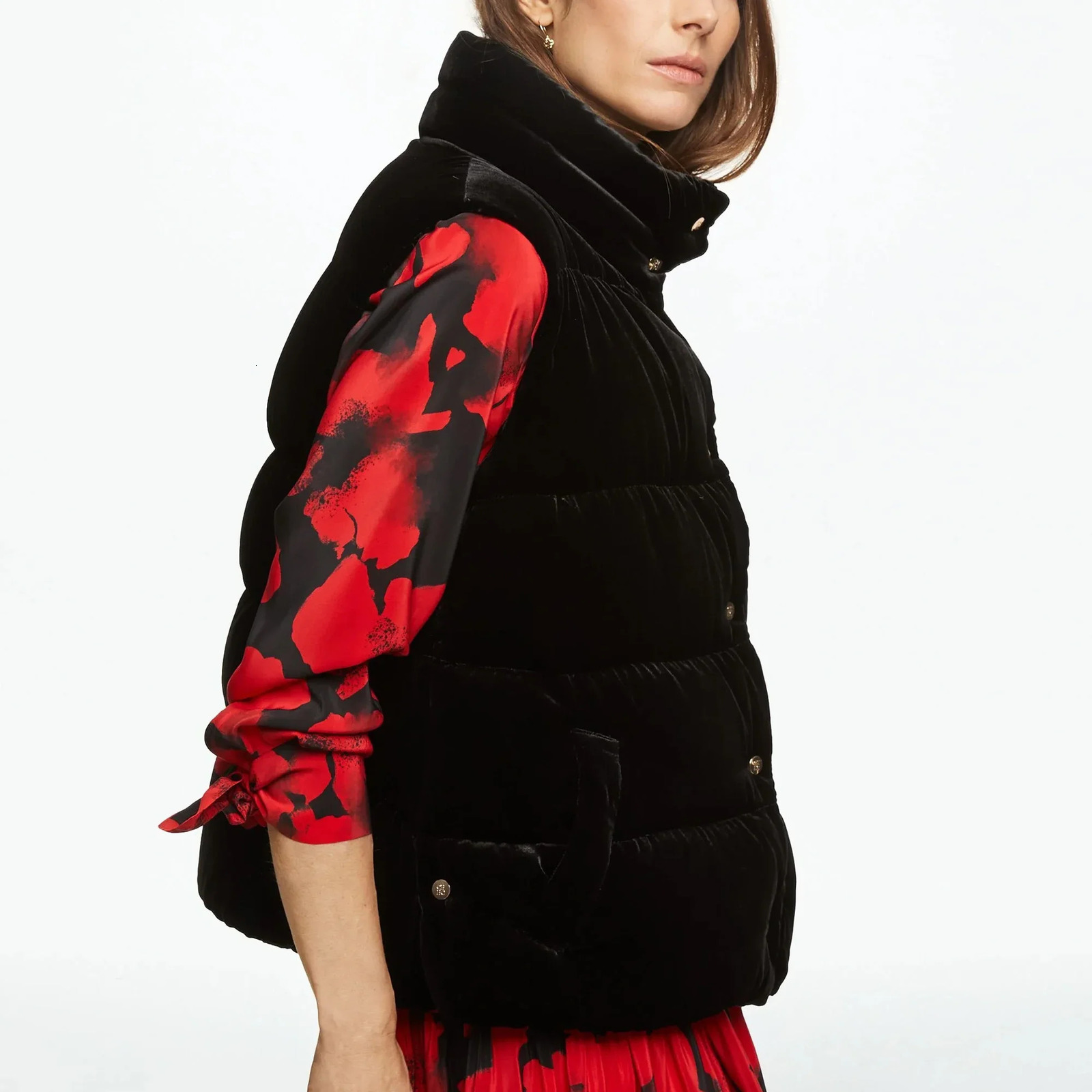 Women Vest Jacket Autumn Winter Down Vest Stand Collar Warm Casual Elegant Sleeveless Coats Outdoor Travel Vest Jackets 251029