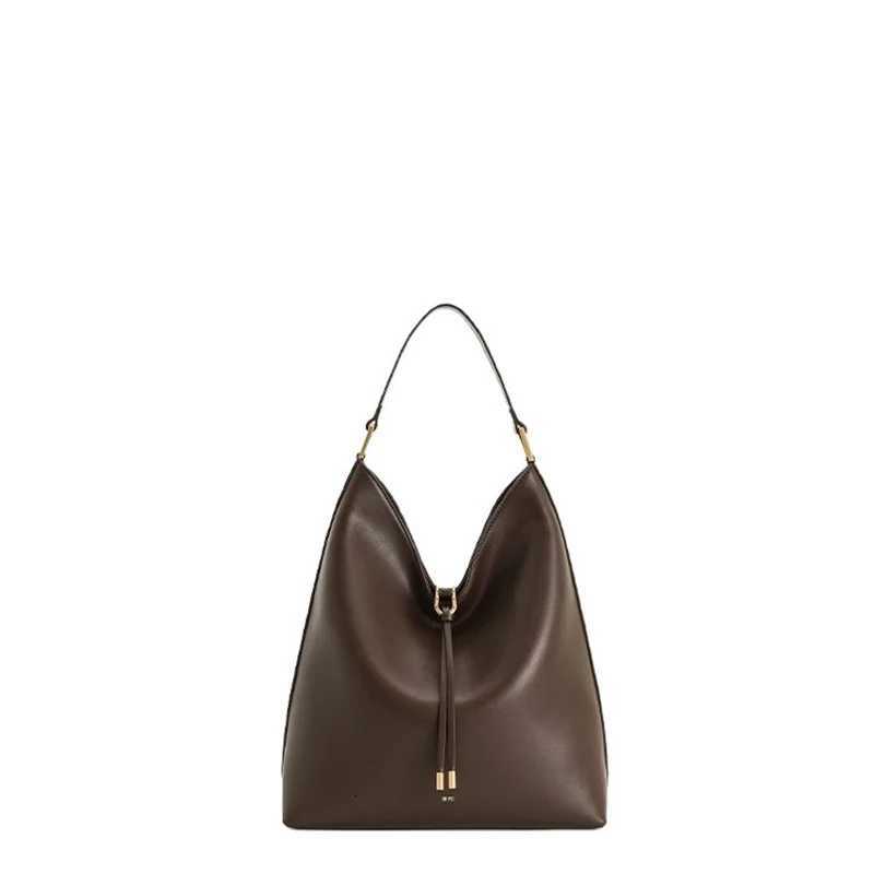 Designer bag New autumn and winter wens handheld bucket bag largecapacity laidback singleshoder underarm bag Y251029