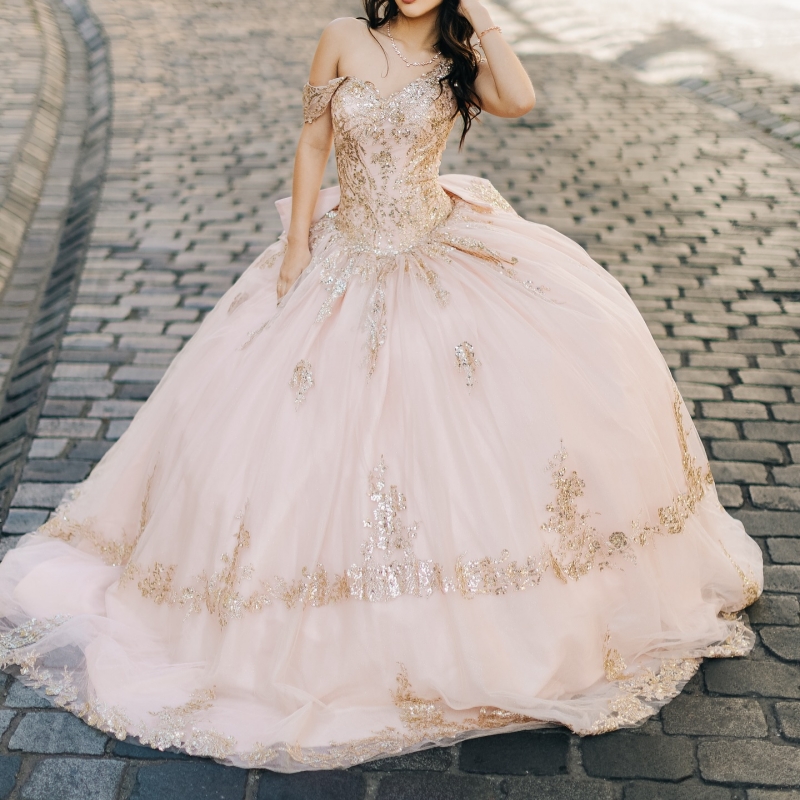 Pink Shiny Quinceanera Dresses Off The Shoulder Applique Lace Beads Bow Tull Party Birthday Sweet 16 Dress Vestidos 15 Anos