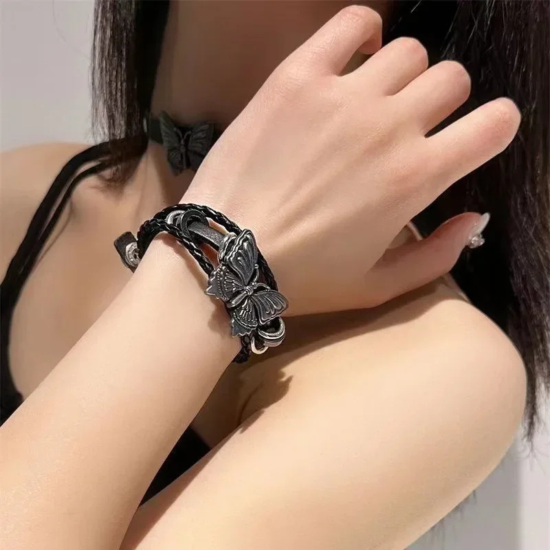 Hip Hop Rock PU Leather Bracelet Men and Women Punk Spikes Rivets Skull Heart Cross Creative Party Bracelet Jewelry Accessories 251028