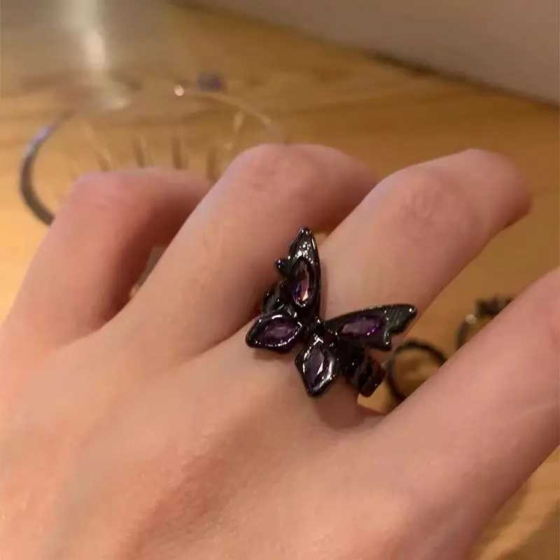 Y2K Kpop Black Silver Color Thorn Crow Rings for Women Men Punk Red Zircon Heart Opening Rings Gothic Creative Jewelry GiftW251030